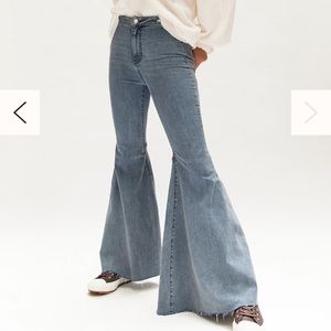 Women’s indigo free people flares/bellbottom jeans